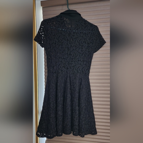 Olivaceous Women's Black Laced  Short Sleeve Mini Dress. Barely Used Size M - Picture 2 of 5